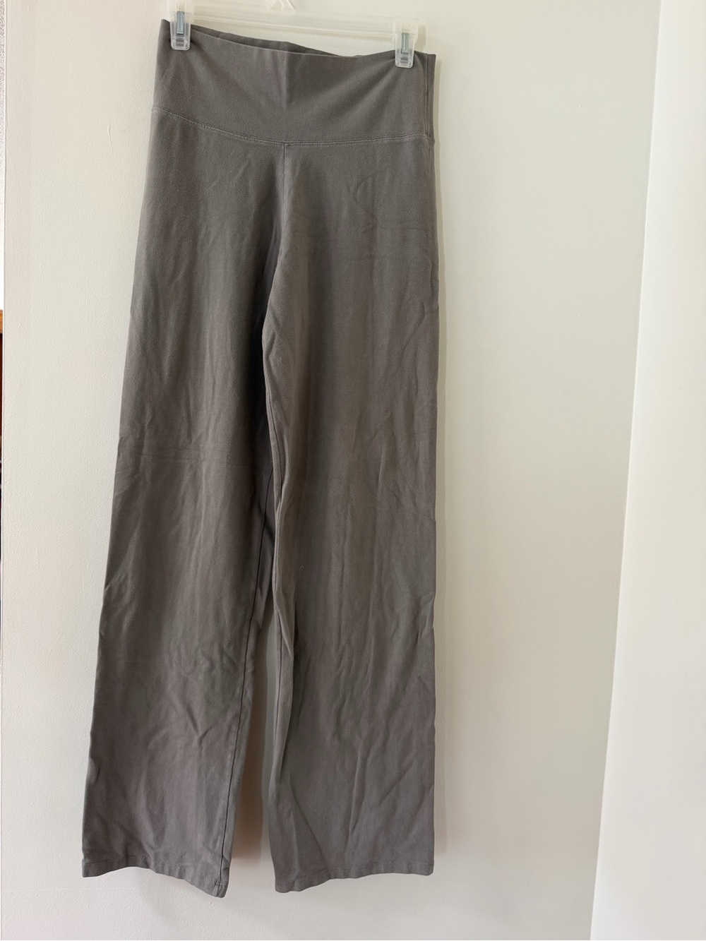 Brandy Melville Wide-Leg High-Waist Pants in Gray